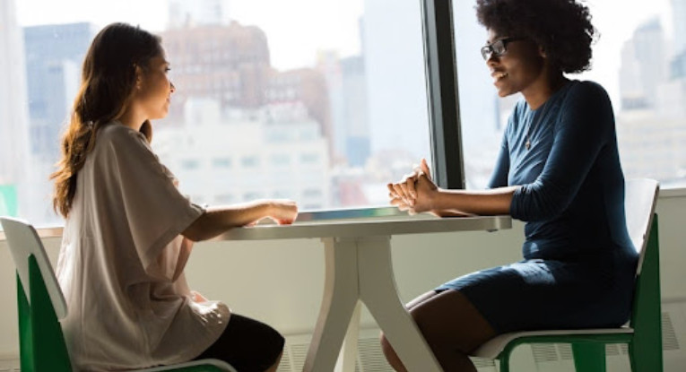 En qué debes fijarte al contratar una asesoría contable