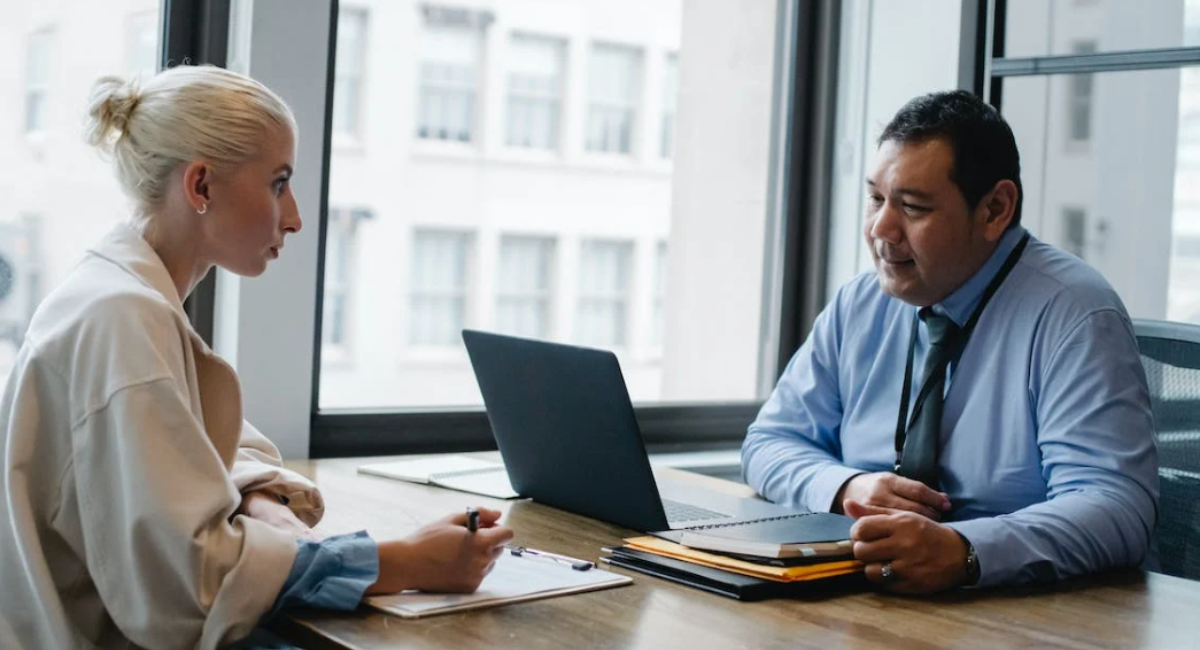 Adiós al mito del joven emprendedor: los mayores de 50 años son los innovadores más radicales: