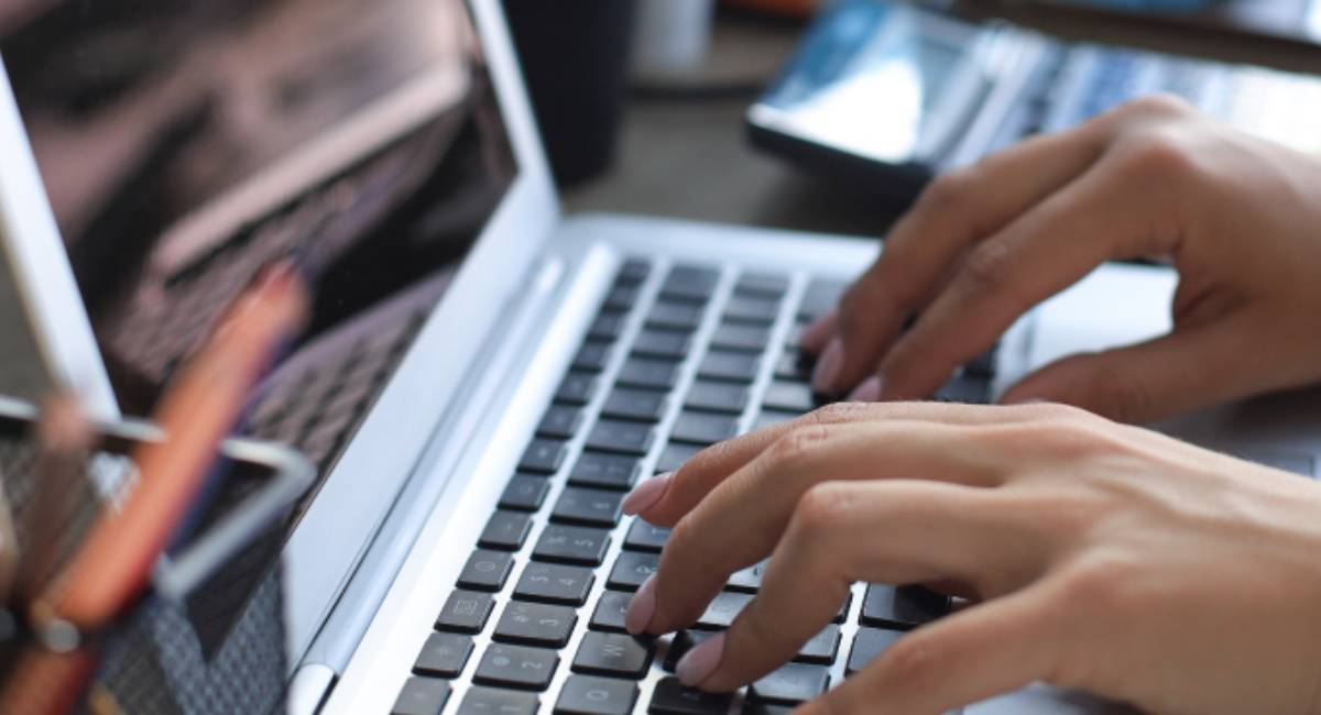 La DIAN publicó la tercera compilación de la doctrina oficial sobre la Reforma Tributaria de 2022 (Ley 2277)